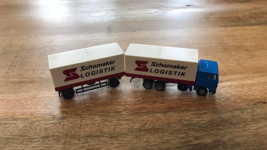 Scania 111 zchomaker logistik Herpa €7,50, Hobby en Vrije tijd, Ophalen of Verzenden, Nieuw, Bus of Vrachtwagen, Herpa