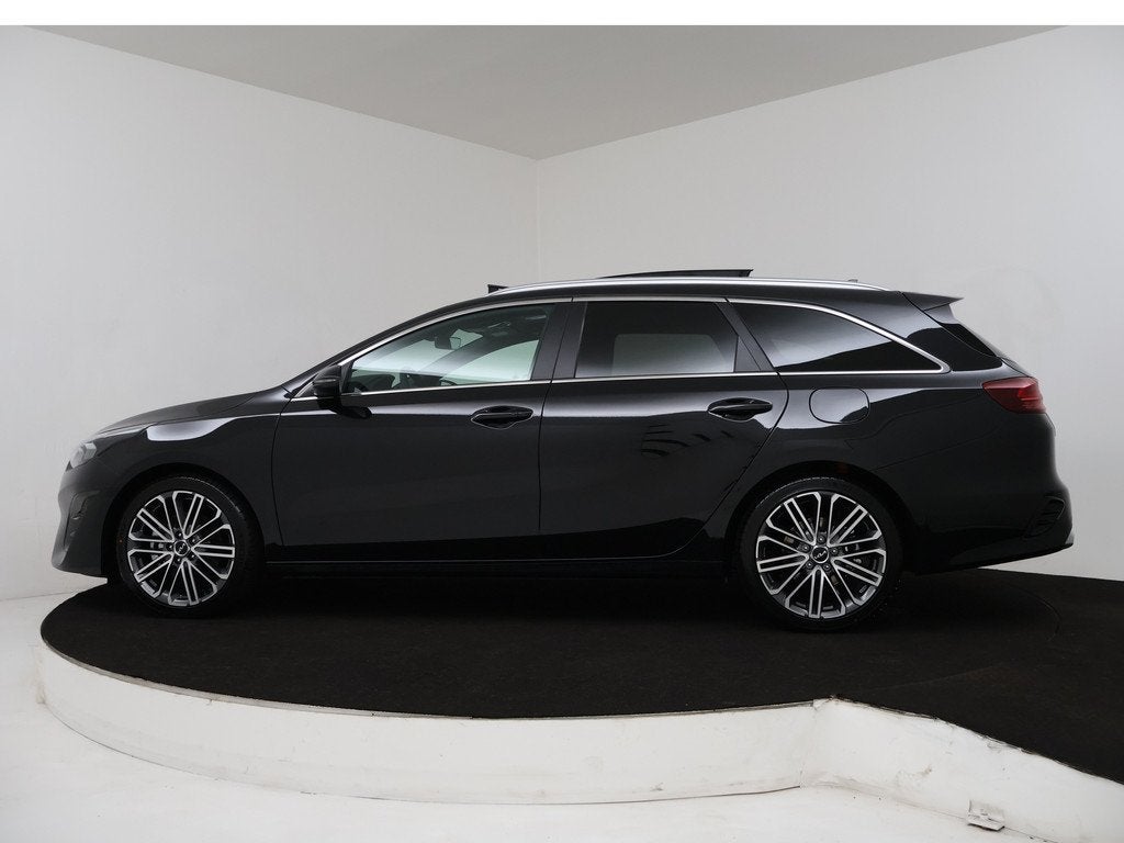Kia Ceed Sportswagon 1.5 T-GDi GT-PlusLine | Company Car | 1, Auto's, 12 maanden, 4 cilinders, 610 kg, Zwart