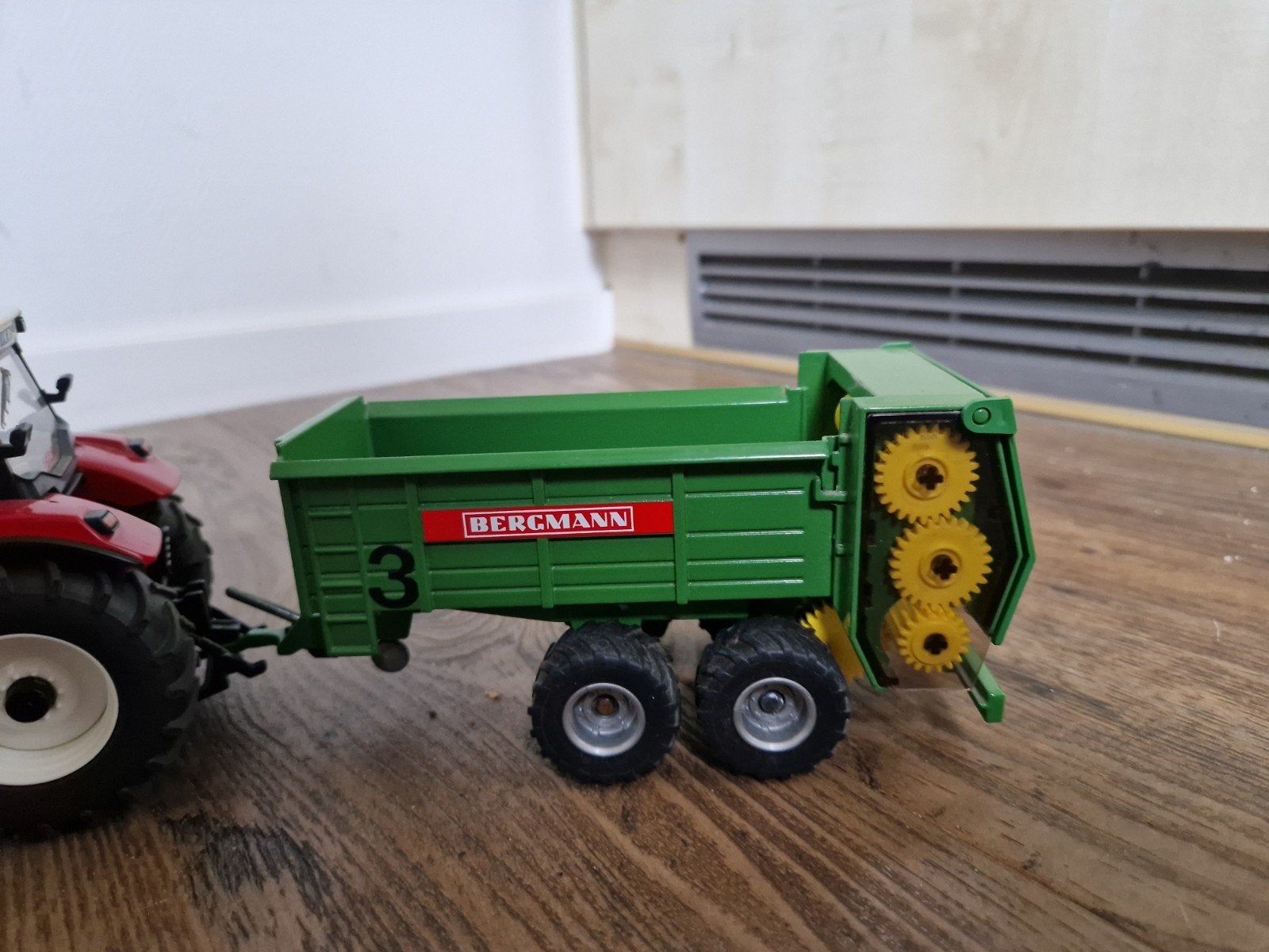 siku bergmann meststrooier 1:32, Ophalen of Verzenden, Zo goed als nieuw, Tractor of Landbouw, SIKU