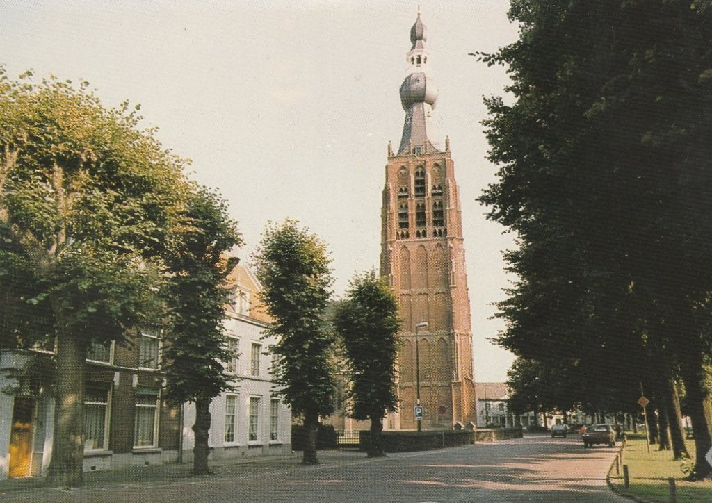 HILVARENBEEK Vrijthof met R.K. Kerk, Verzenden, 1980 tot heden, Ongelopen, Noord-Brabant