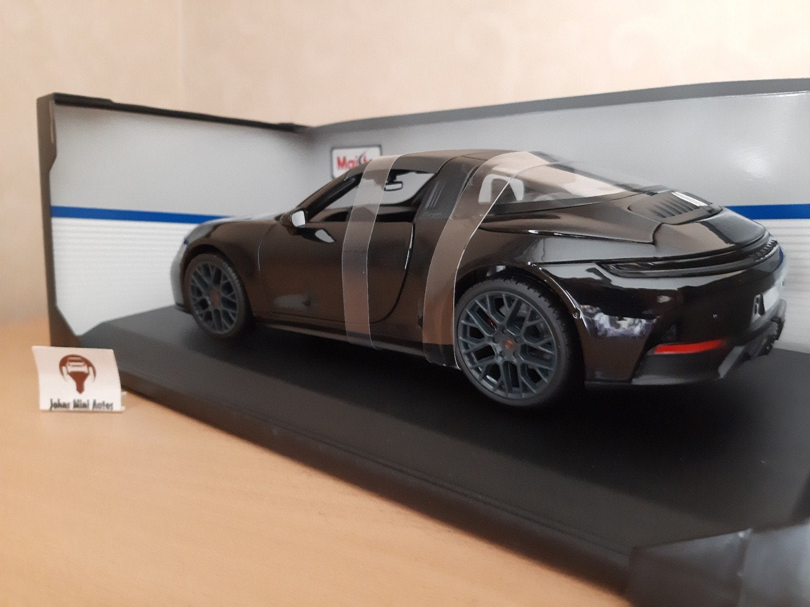 Porsche 911 (992.2) Targa 4 GTS Hybrid 2025 zwart in 1:18, Maisto, Auto, Nieuw, Ophalen of Verzenden