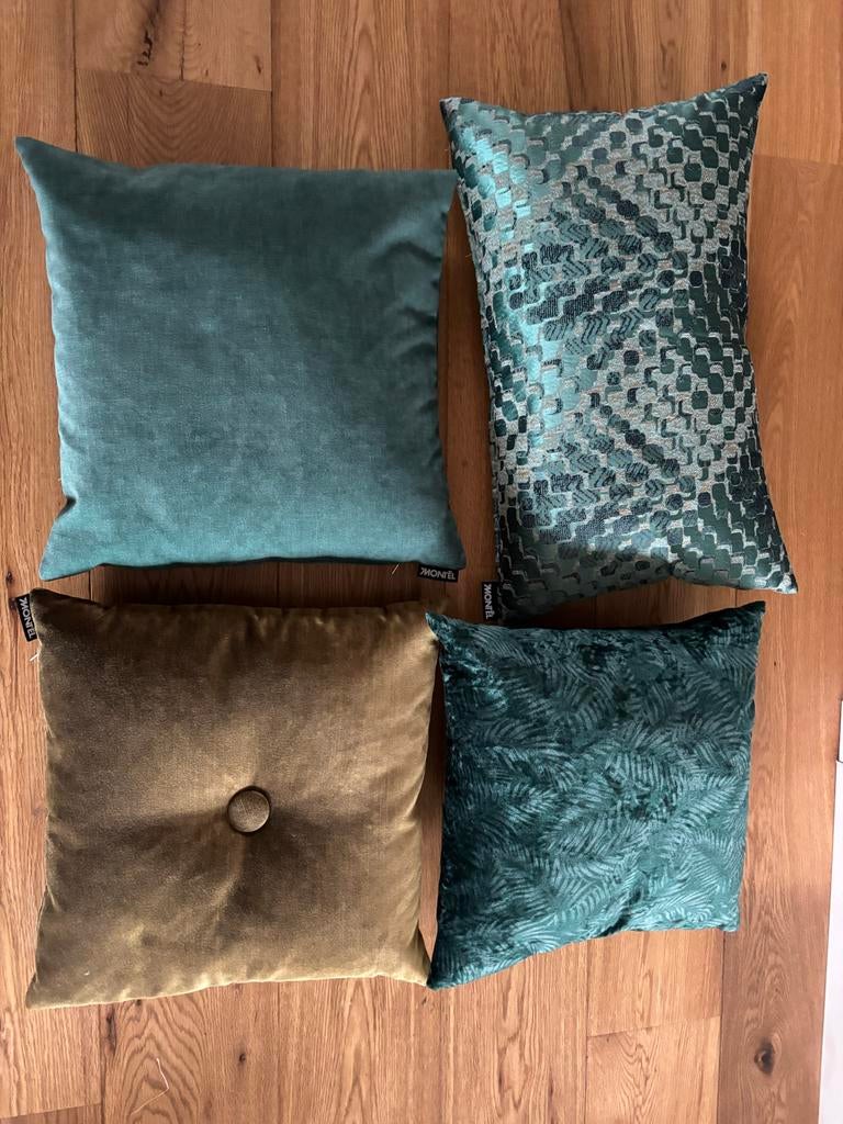 Mooie Montèl sierkussens - 3 blauw/groen, 1 brons, Huis en Inrichting, Woonaccessoires | Kussens, Ophalen of Verzenden, Zo goed als nieuw