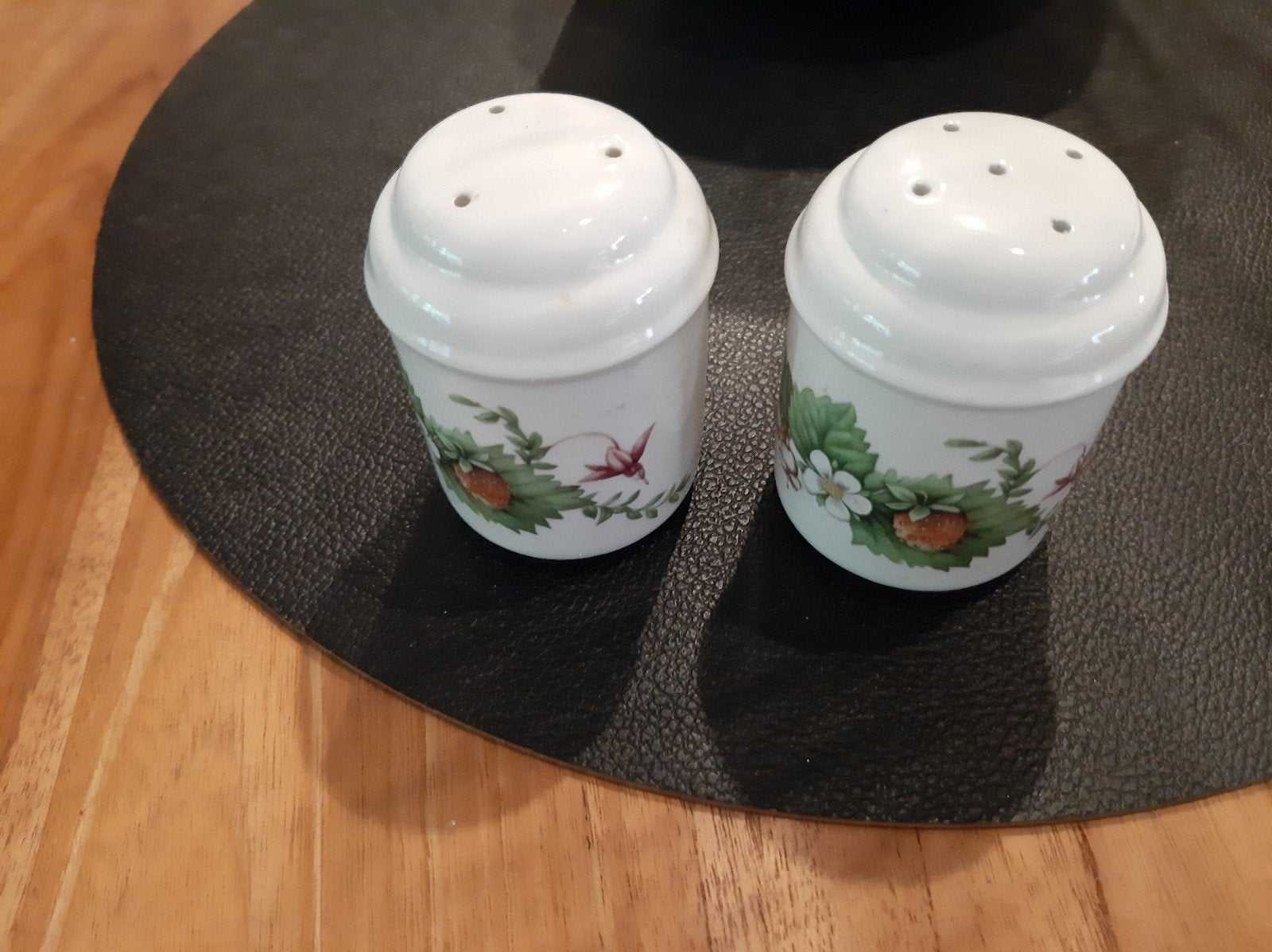 Zout en peper set marjolein bastin bosvruchten, Overige typen, Ophalen of Verzenden, Zo goed als nieuw, Overige stijlen