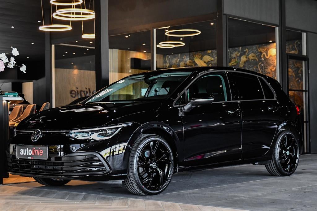 Volkswagen Golf 1.0 TSI Life Business, LED, ACC, Memory, Car, Auto's, Voorwielaandrijving, Gebruikt, Alcantara, Zwart