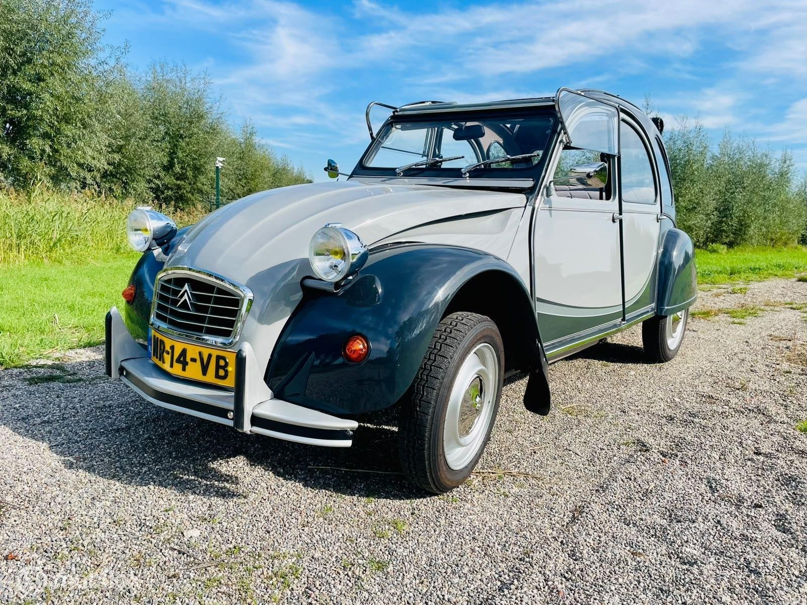 2cv6 Charleston Gris Nocturne & Gris Cormoran ’85, Auto's, Voorwielaandrijving, 2CV, 29 pk, Origineel Nederlands