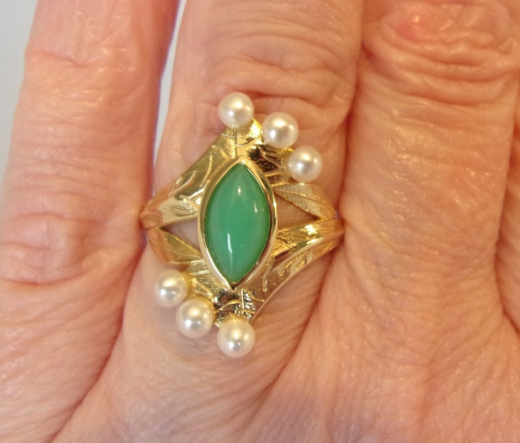 Gouden damesring met Parels en Chrysopraas - nieuw, Sieraden, Tassen en Uiterlijk, Ringen, Met edelsteen, Verzenden, Nieuw, 17 tot 18