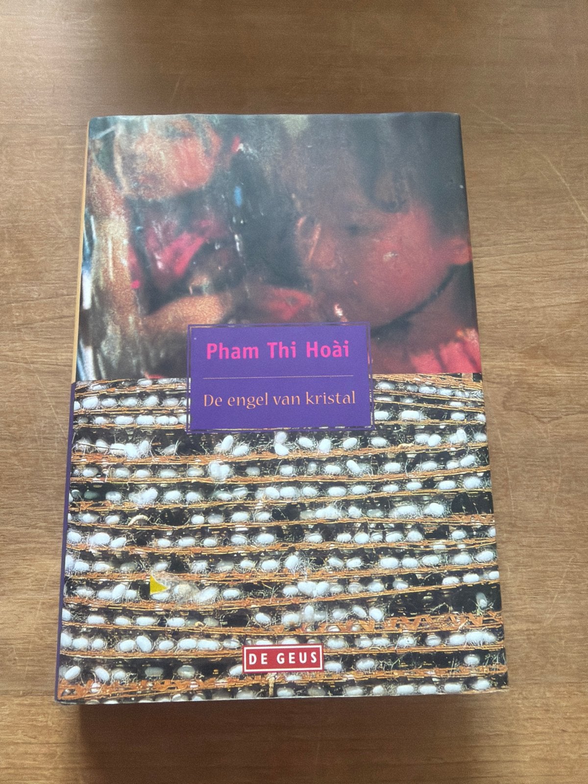 De engel van kristal - Pham Thi Hoài, Boeken, Ophalen of Verzenden, Zo goed als nieuw, Wereld overig