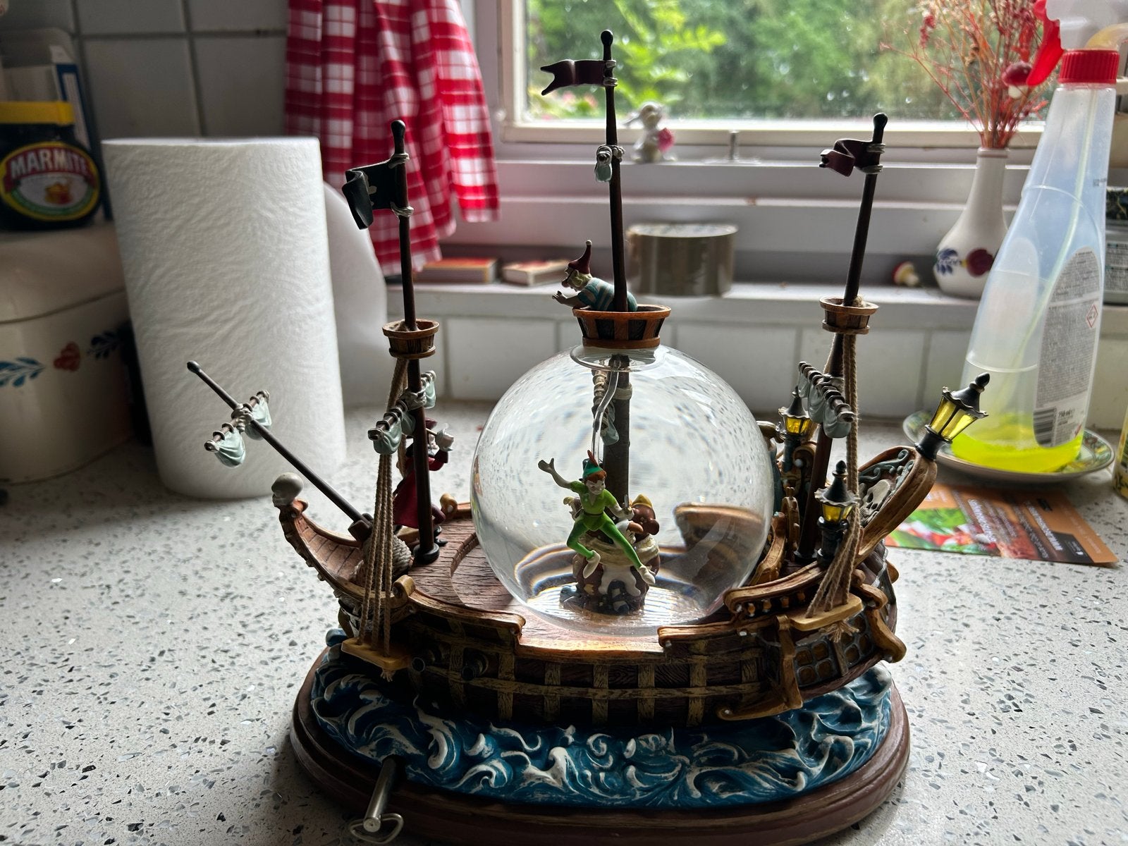 Disney Peter Pan Sneeuwbol Muziekdoos - 'You Can Fly', Beeldje of Figuurtje, Div, Ophalen of Verzenden, Zo goed als nieuw