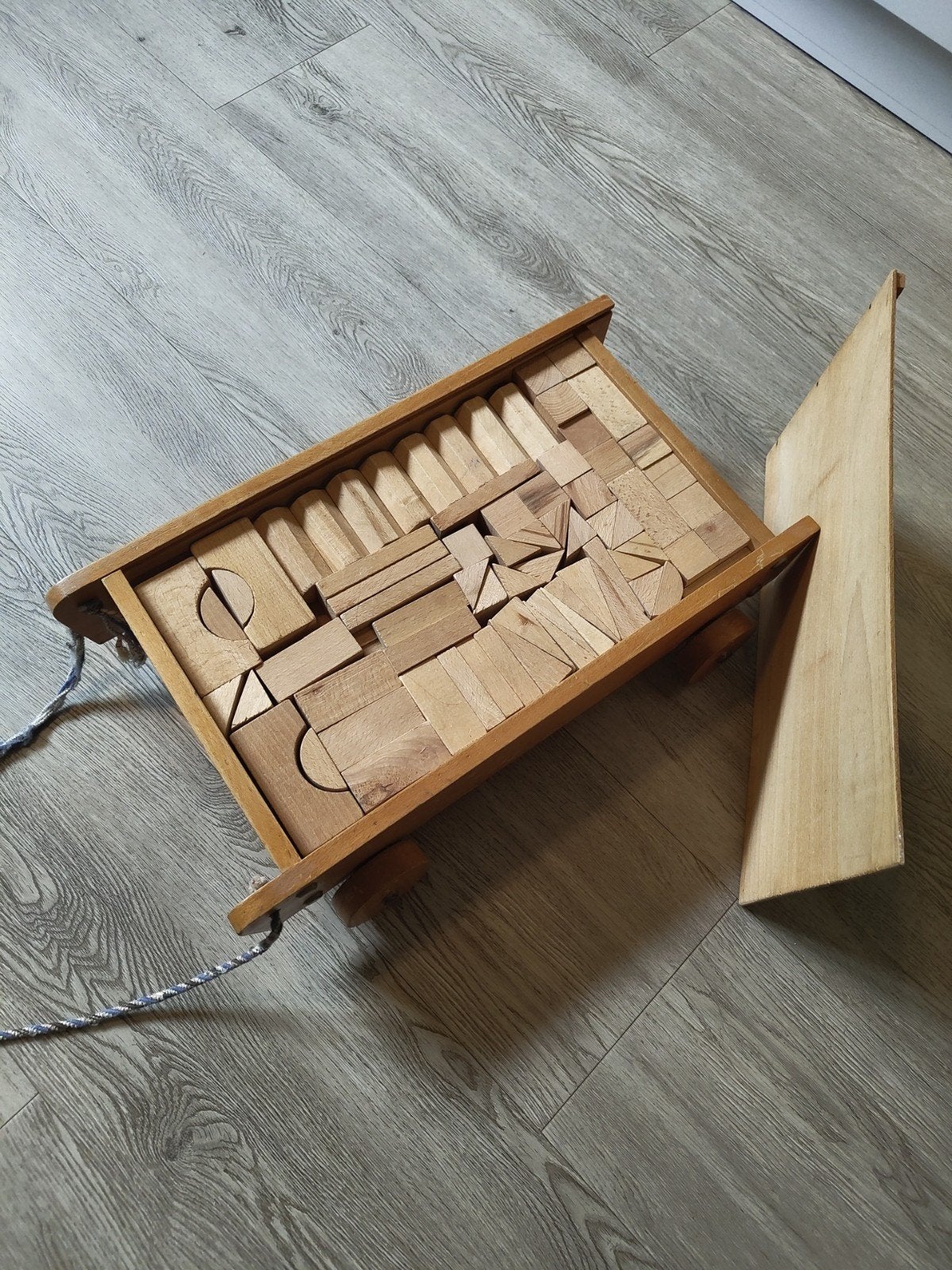 Houten trekkar met bouwblokken, Ophalen, Gebruikt, Overige typen