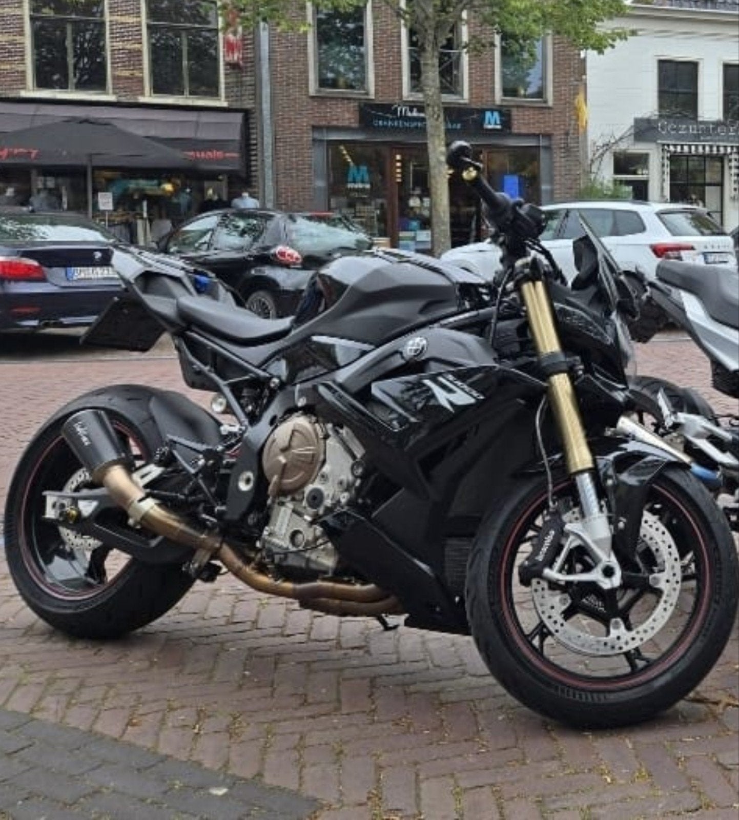BMW S1000R Naked Bike zwart, Occasion, 4 cilinders, Motorrijbewijs A, Handvatverwarming