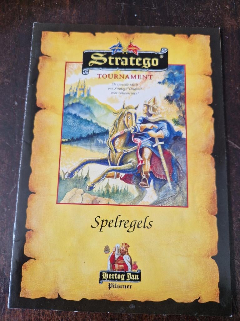 Gezelsschapsspel Ridder editie Stratego Hertog Jan bier, Verzamelen, Ophalen, Zo goed als nieuw