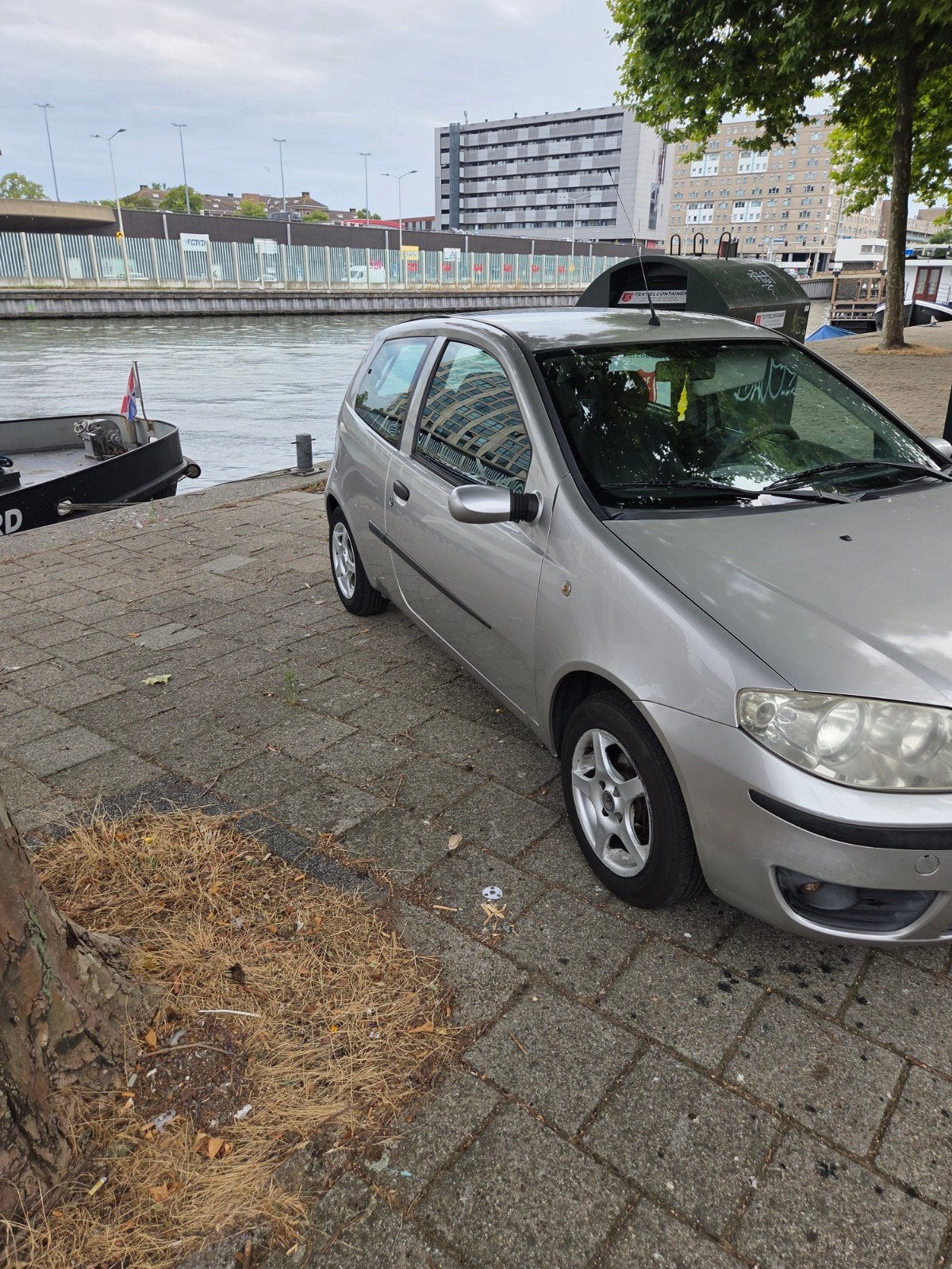 Fiat Punto 1.2 3DR AUT 2005 Grijs, Auto's, Fiat, 4 cilinders, 400 kg, Origineel Nederlands, Particulier