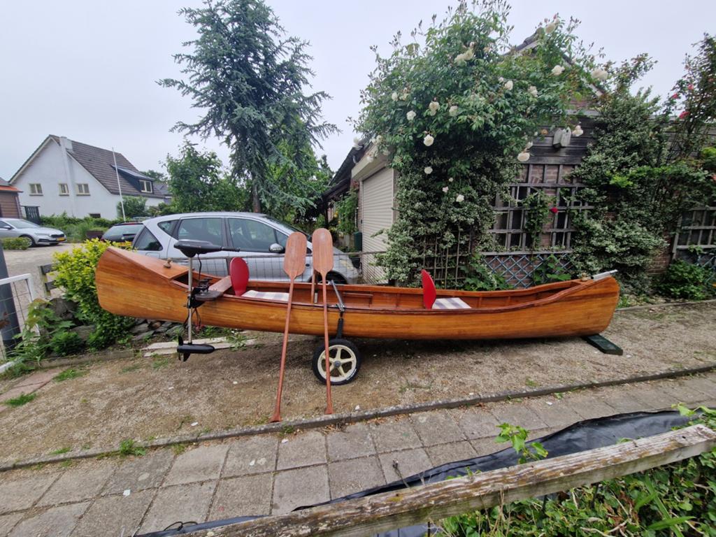 Canadase cedarwood kano 5.15 mtr incl elektrische motor, Ophalen, Gebruikt, Eén persoon, Canadese kano of Open kano