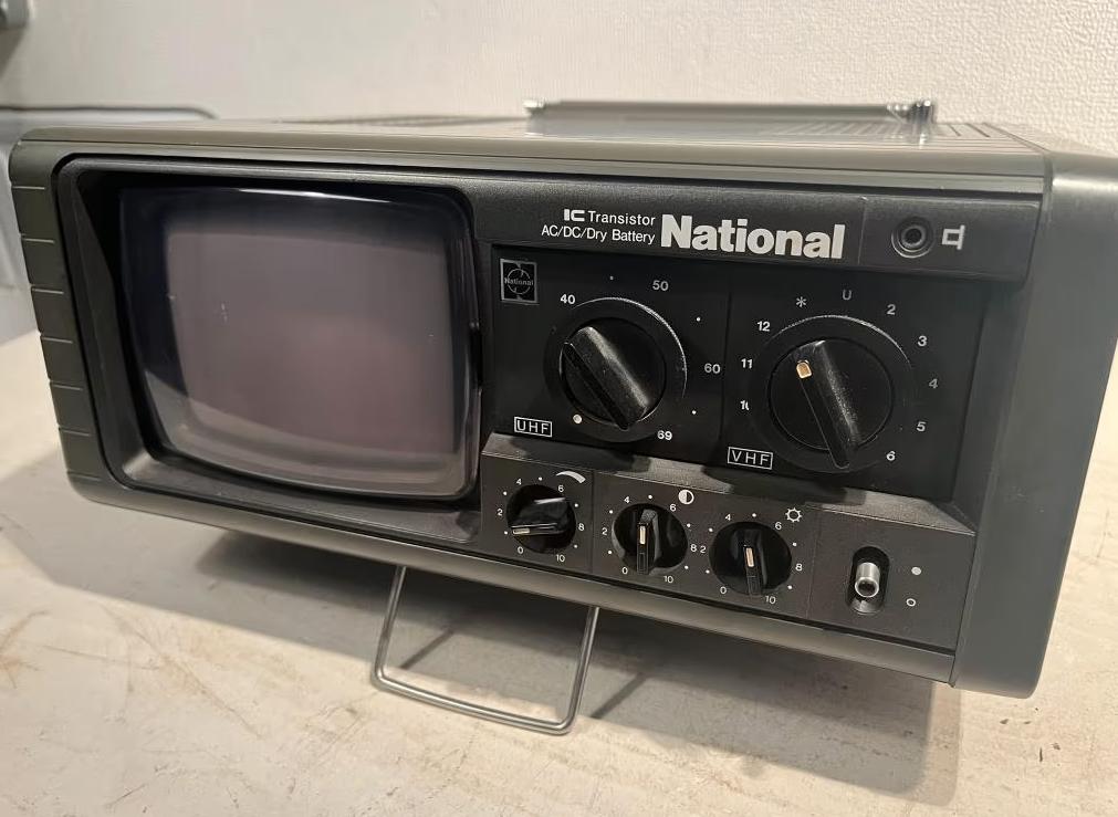 Panasonic Nationale TR-525ES, Antiek en Kunst, Antiek | Tv's en Audio, Ophalen of Verzenden