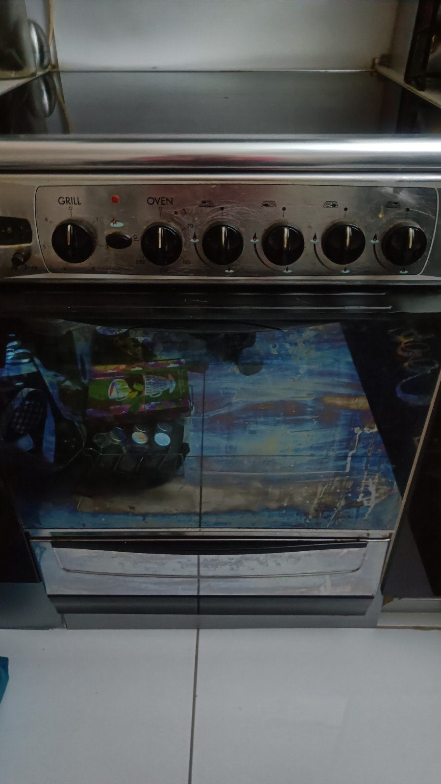 Indesit gasfornuis, Witgoed en Apparatuur, Ophalen, Gebruikt, 4 kookzones, Gas