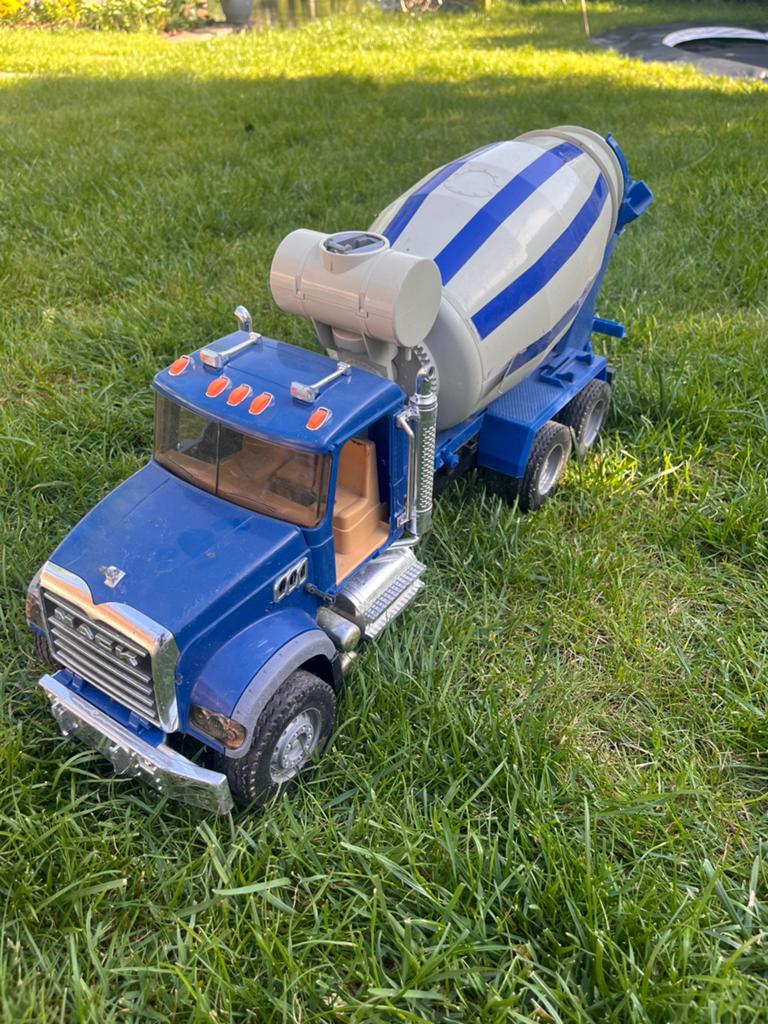 bruder cementwagen, Ophalen, Zo goed als nieuw