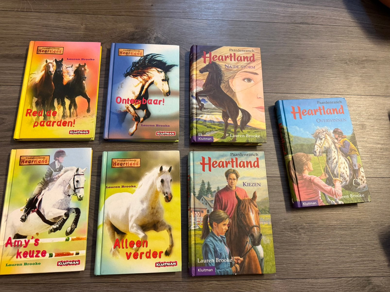 Heartland - Lauren Brook, Ophalen of Verzenden, Zo goed als nieuw