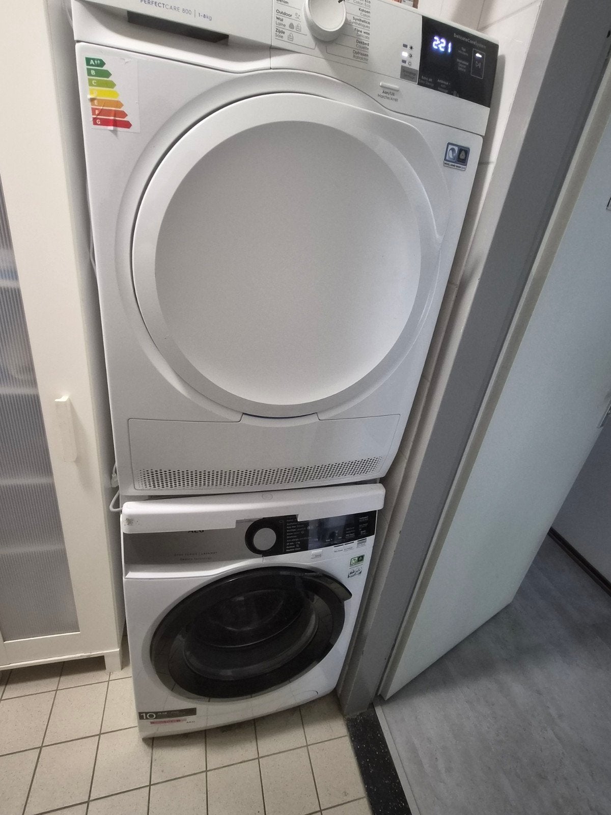 AEG lavamat 800 wasmachime en electrolux droger, Ophalen, 8 tot 10 kg, Zo goed als nieuw, 85 tot 90 cm