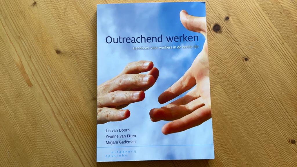 Y. van Etten - Outreachend werken, Boeken, Sociale wetenschap, Y. van Etten; M. Gademan; L. van Doorn, Ophalen of Verzenden, Zo goed als nieuw