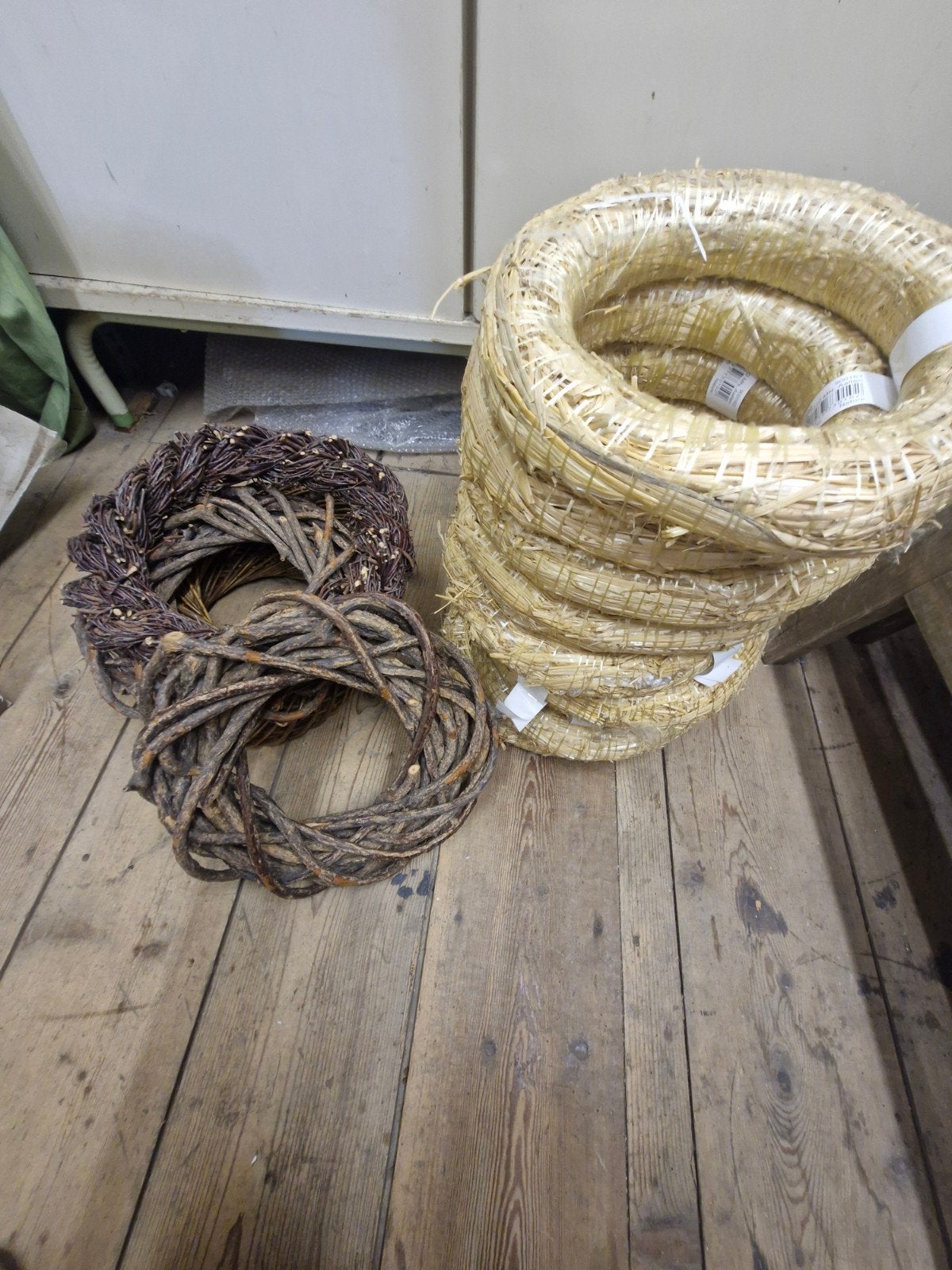 Diverse kransen  en doos oase, Ophalen of Verzenden