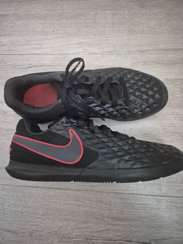 Nike zaalvoetbalschoenen maat 37.5, Gebruikt, Maat XS of kleiner, Schoenen, Ophalen of Verzenden