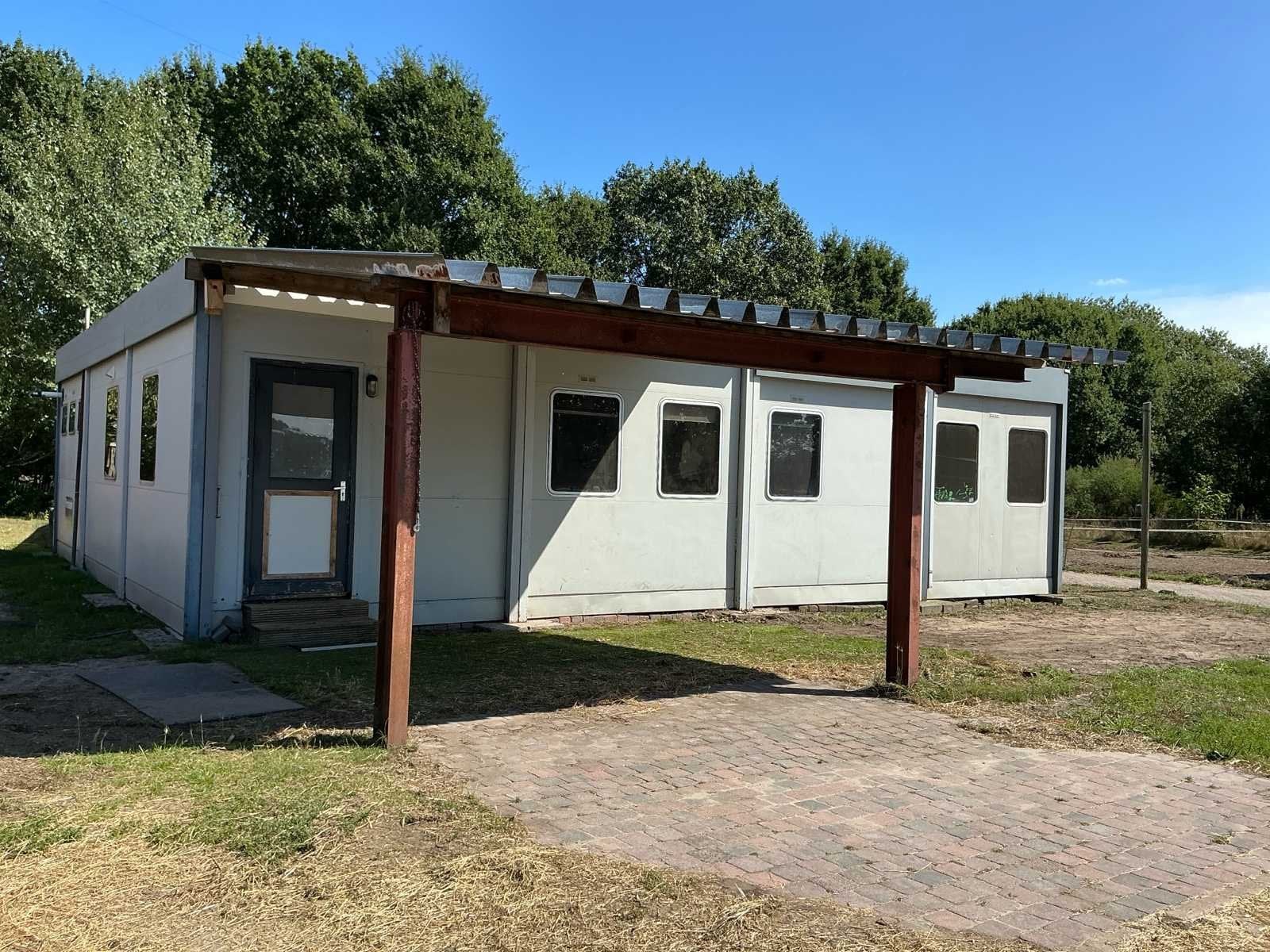 Portakabin - Metalen 4-delige geschakelde woonunit