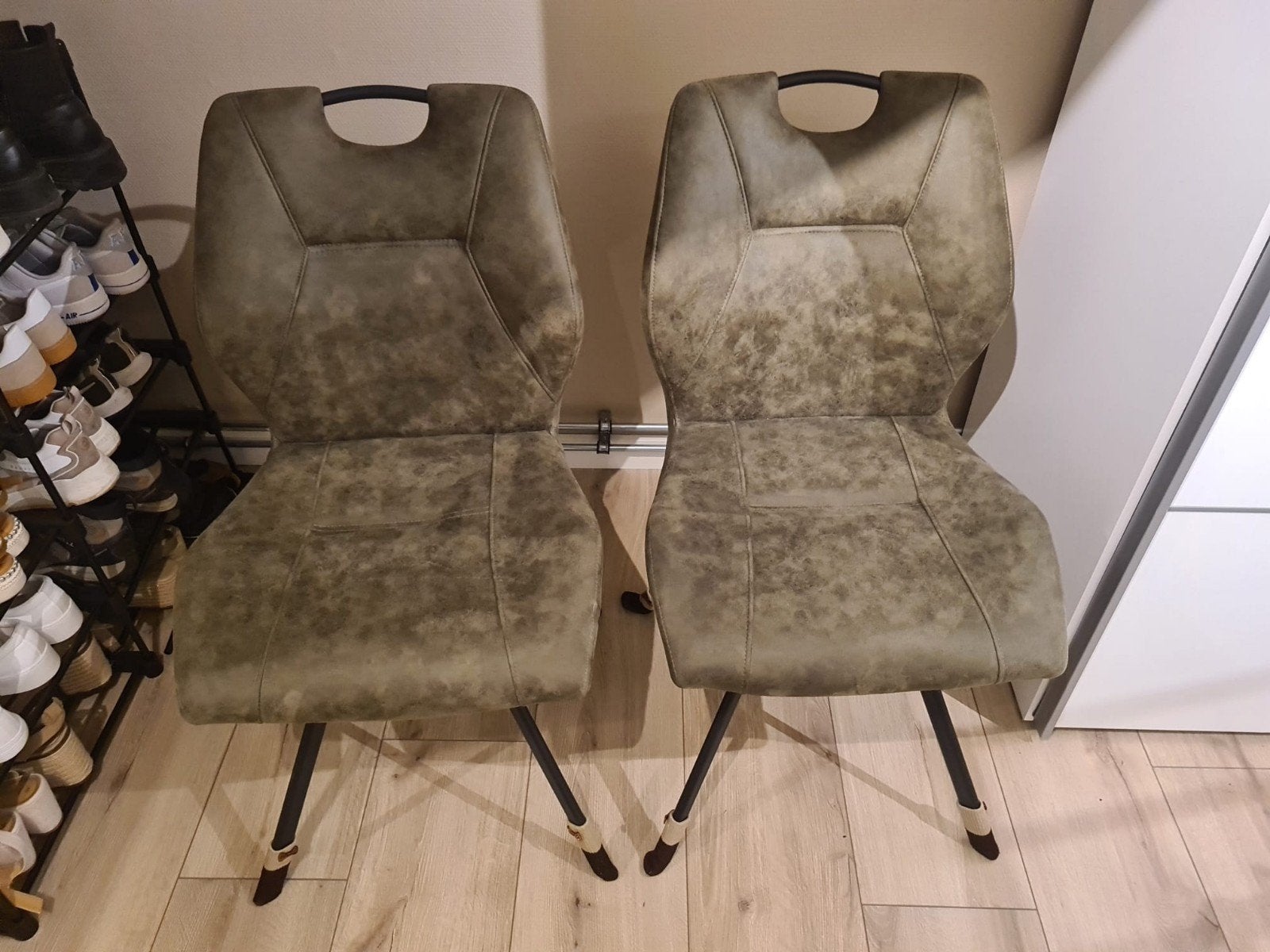 Twee mooie donkergroene eetkamerstoelen, Huis en Inrichting, Ophalen, Zo goed als nieuw, Overige kleuren, Twee