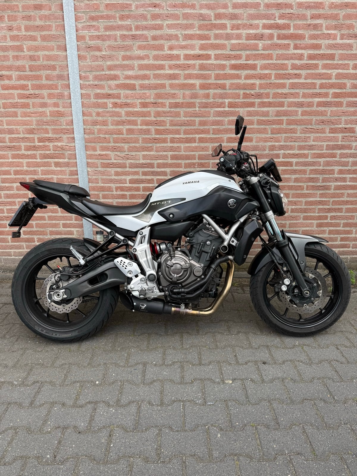 Yamaha MT-07 Naked Bike - Perfecte staat, Motoren, Motoren | Yamaha, Handvatverwarming, 2 cilinders, Minimaal motorrijbewijs A2