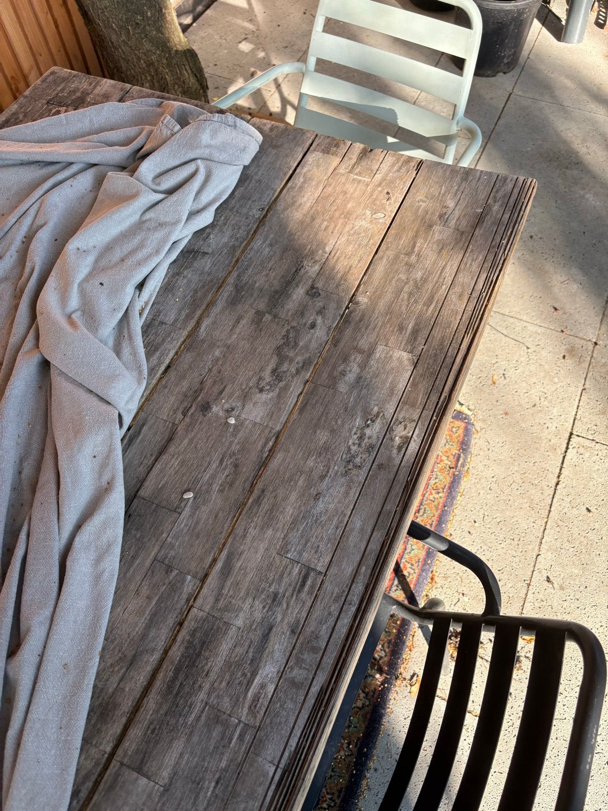 Tuintafel met stevig onderstel, opknapper, Ophalen, Gebruikt, Hout