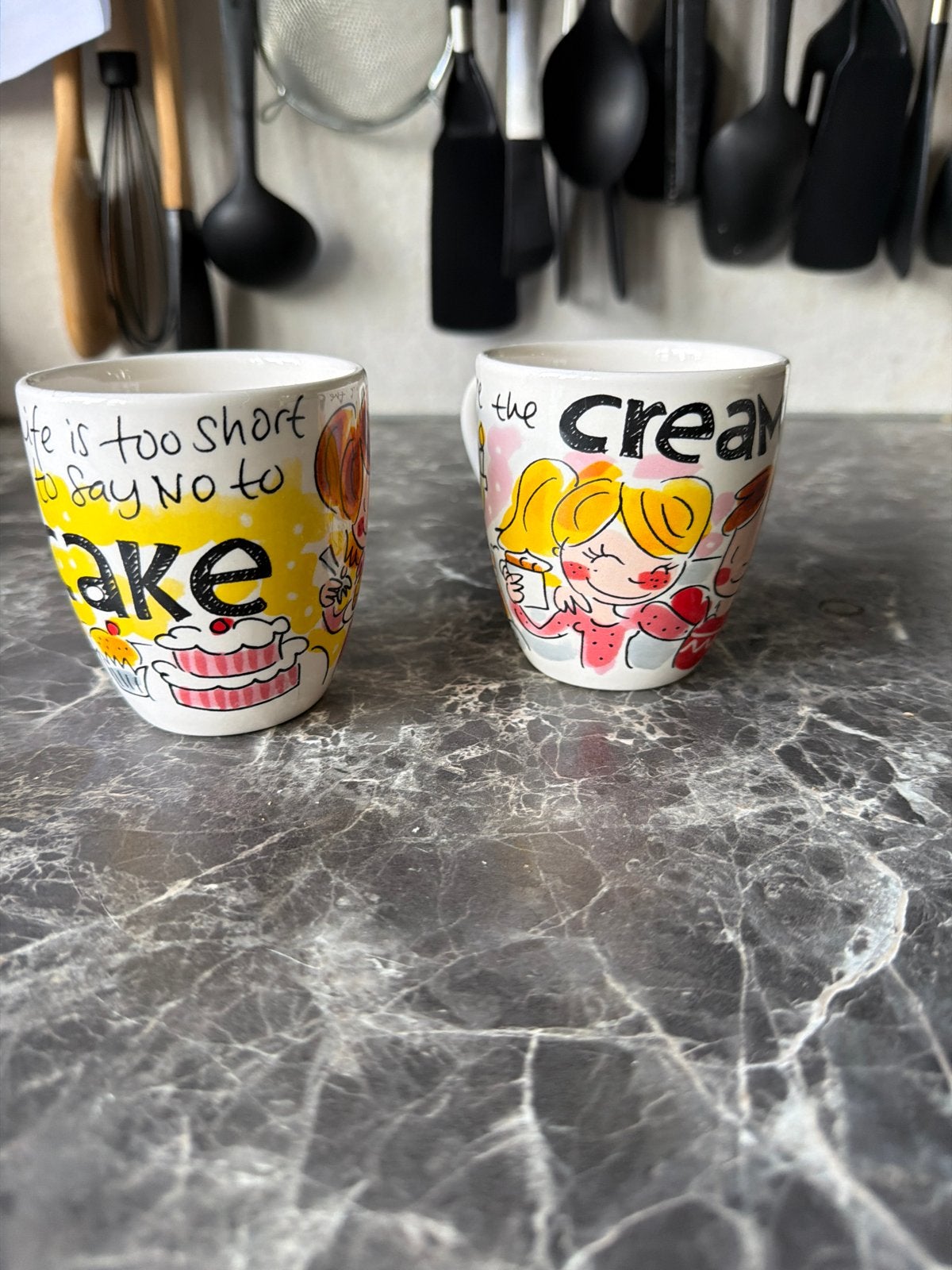 2 Blond Amsterdam koffiemokken - 'Life is too short' & 'Crea, Blond Amsterdam, Gebruikt, Ophalen of Verzenden, Steen/keramiek