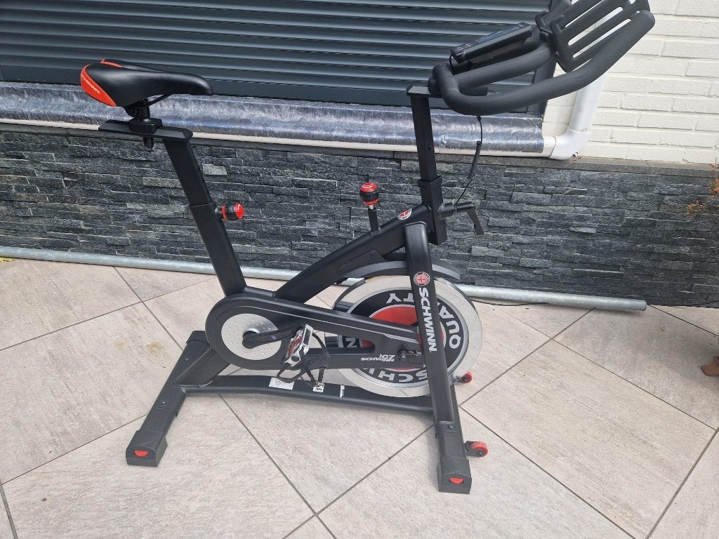Spinningbike- Schwinn IC7, Ophalen, Gebruikt, Metaal, Spinningfiets