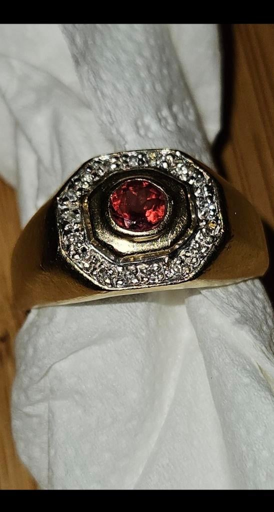 Gouden ring 14 karaat met rode edelsteen en diamanten, Ophalen, Gebruikt, 19 tot 20, Heer