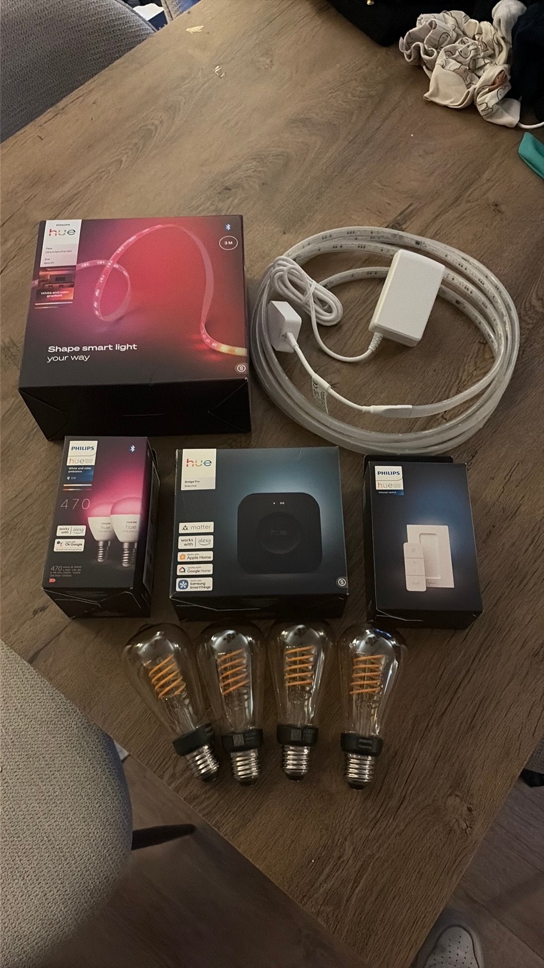 Philips hue set nieuw, Huis en Inrichting, Ophalen of Verzenden, Zo goed als nieuw, E27 (groot), Led-lamp