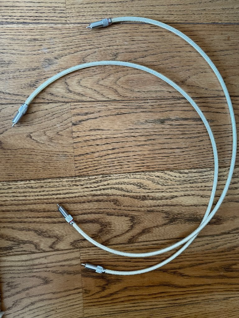 OYAIDE 5N Silver RCA  Interlinks, Audio, Tv en Foto, Audiokabels en Televisiekabels, Ophalen of Verzenden, Zo goed als nieuw, Minder dan 2 meter