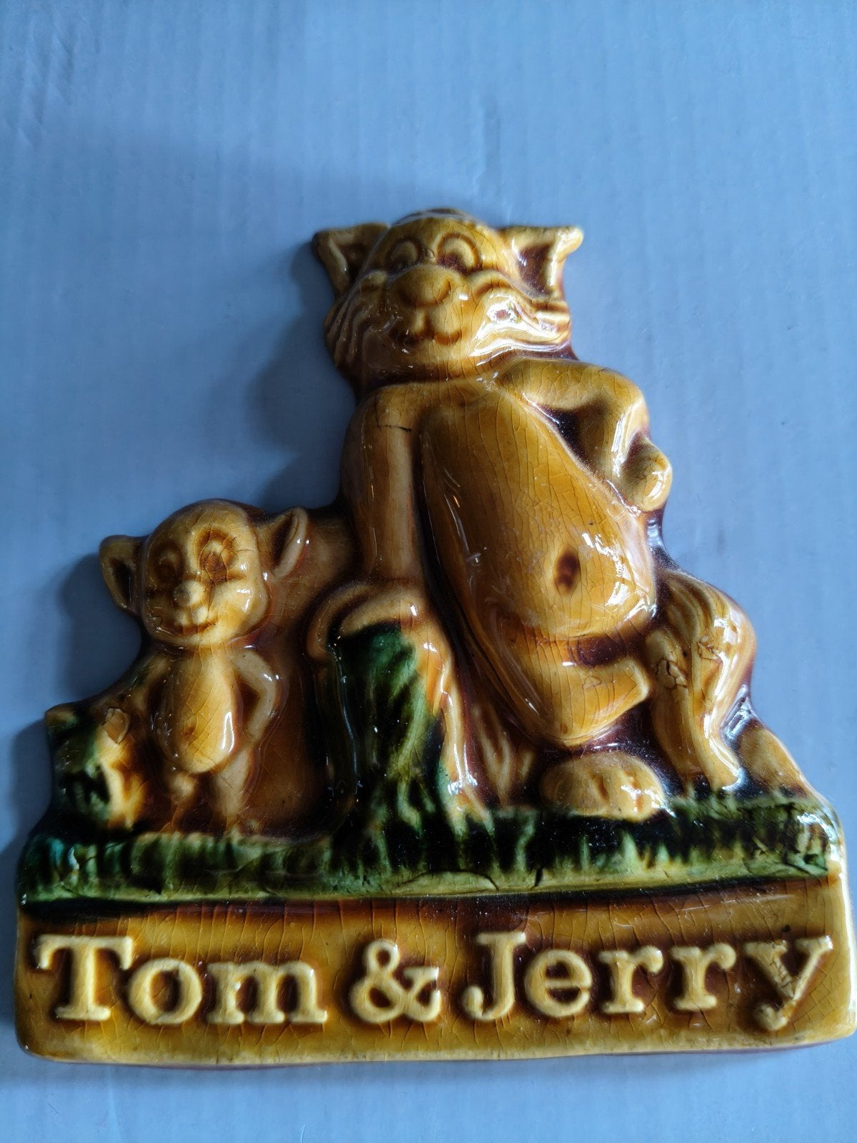 Vintage Tom & Jerry muurbeeldje – Ouderwets gezellig, Verzamelen, Ophalen of Verzenden, Gebruikt, Tv, Beeldje, Replica of Model