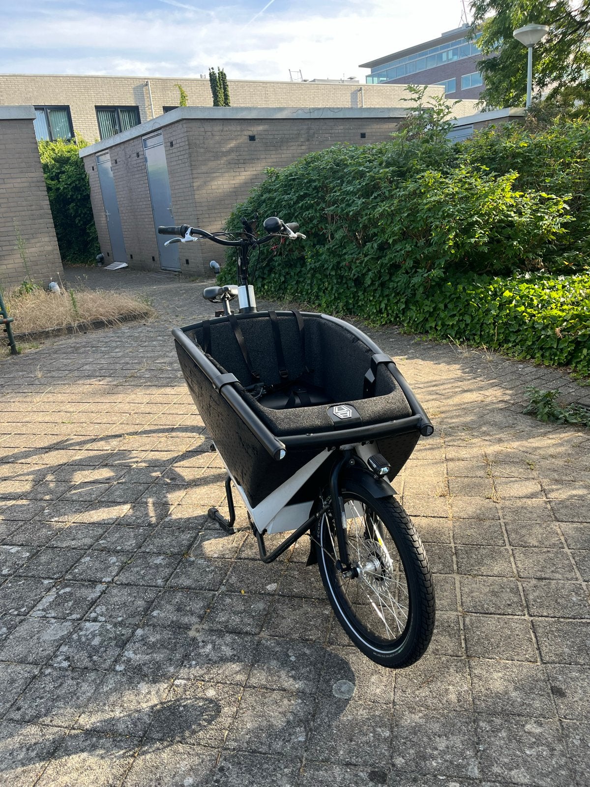 Urban Arrow Family Bakfiets - 2024, wit, Fietsen en Brommers, Fietsen | Bakfietsen, Elektrisch, Zo goed als nieuw, 2 kinderen