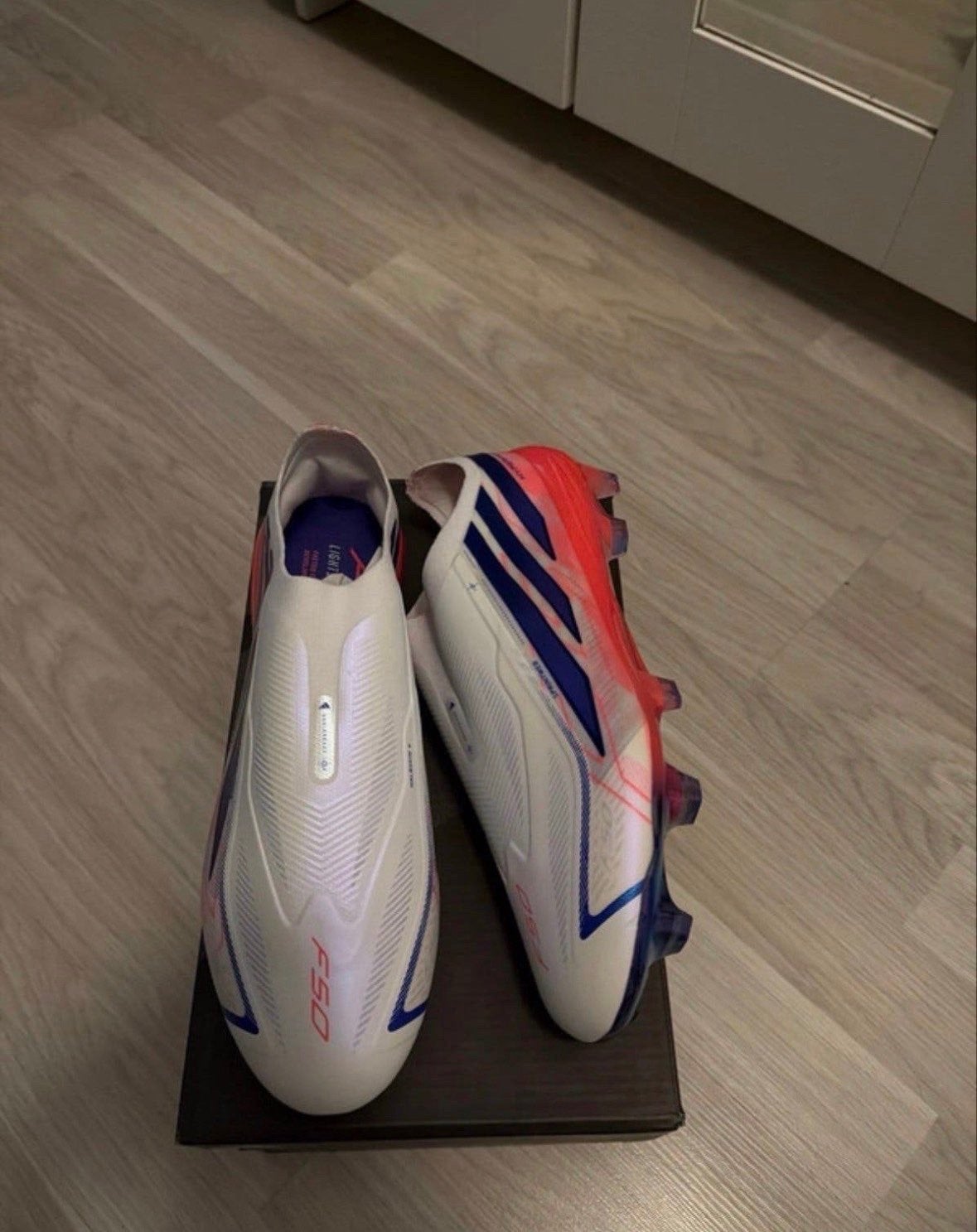 Adidas F50 Voetbalschoenen - Nieuw, Sport en Fitness, Ophalen of Verzenden, Nieuw, Schoenen