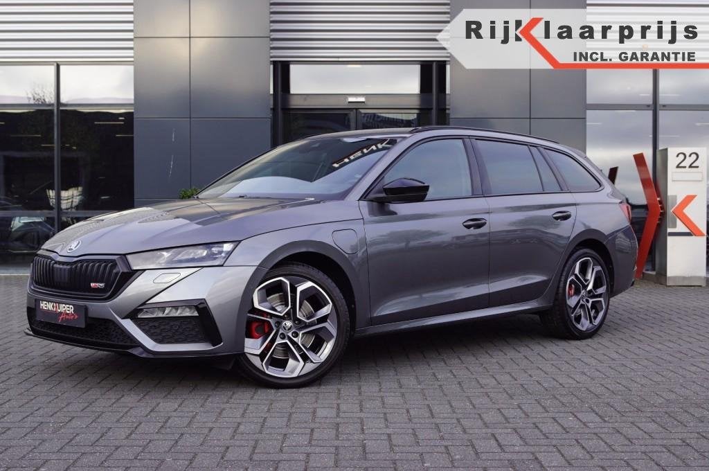 Skoda OCTAVIA Combi 1.4 TSI RS iV 245pk/ Sportstoelen elektr, Automaat, Gebruikt, Stuurwielverwarming, Met garantie (alle)