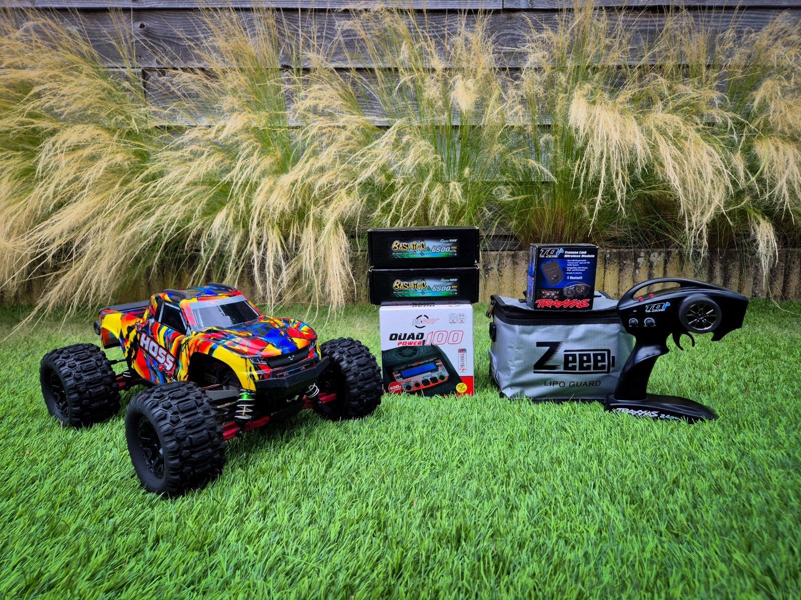 Traxxas Hoss met veel upgrades en extra’s( zie omschrijving), Ophalen of Verzenden, Zo goed als nieuw, Auto offroad