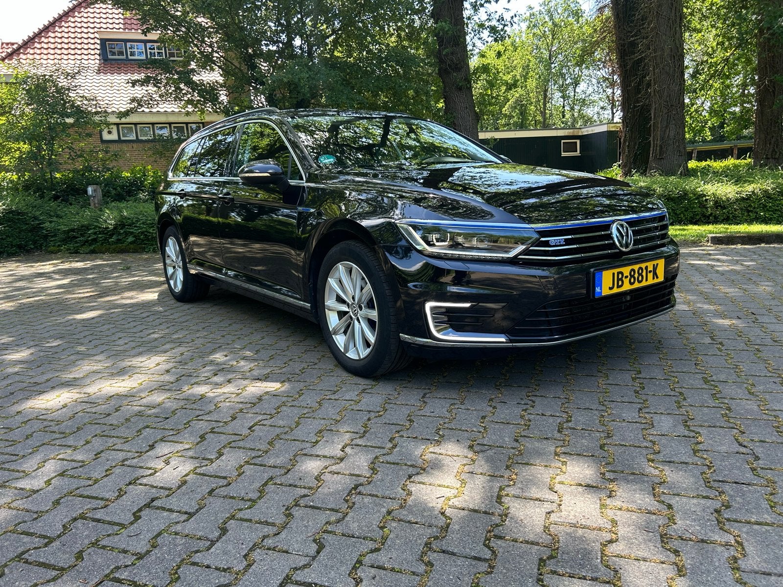 Volkswagen Passat GTE  Eerste Eigenaar!, Zwart, Plug-in hybride, 1600 kg, 93 €/maand