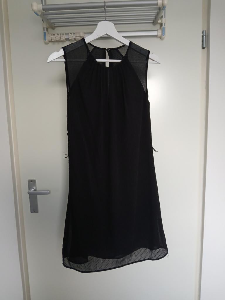 Zwart mouwloos jurkje met mesh details, Mango, Zwart, Ophalen of Verzenden, Zo goed als nieuw