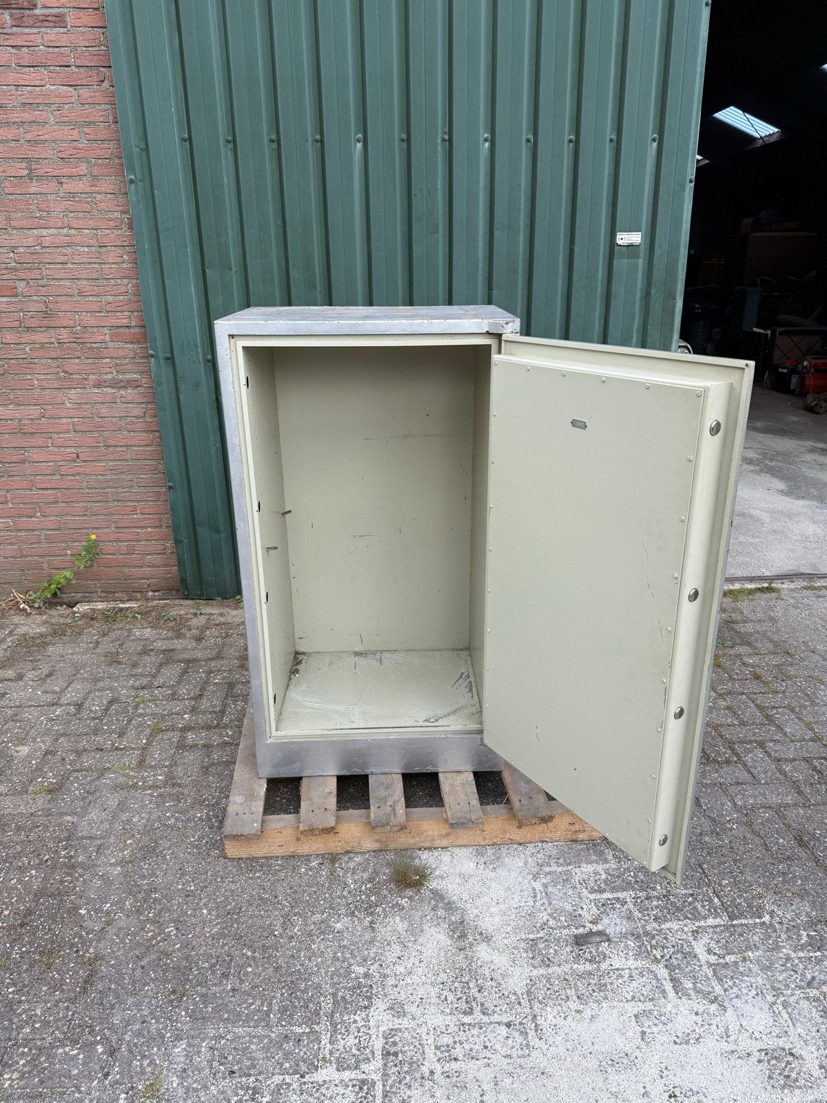 Grote Brandkast Kluis - Leeg en Robuust, Ophalen, O, O, Brandkast