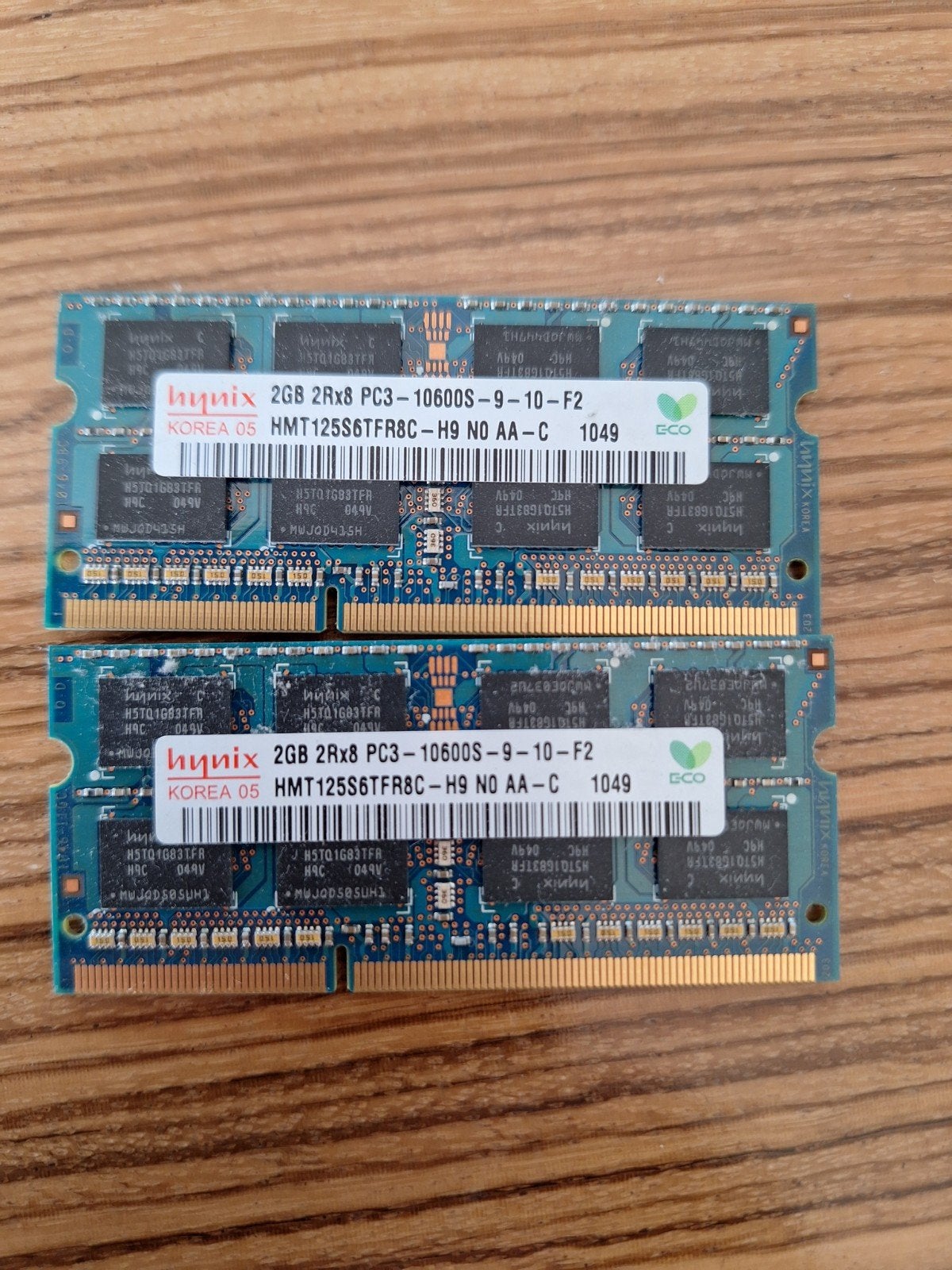 Hynix 2x 2GB DDR3 RAM PC3-10600S Laptop Geheugen, Gebruikt, DDR3, Ophalen of Verzenden, Laptop