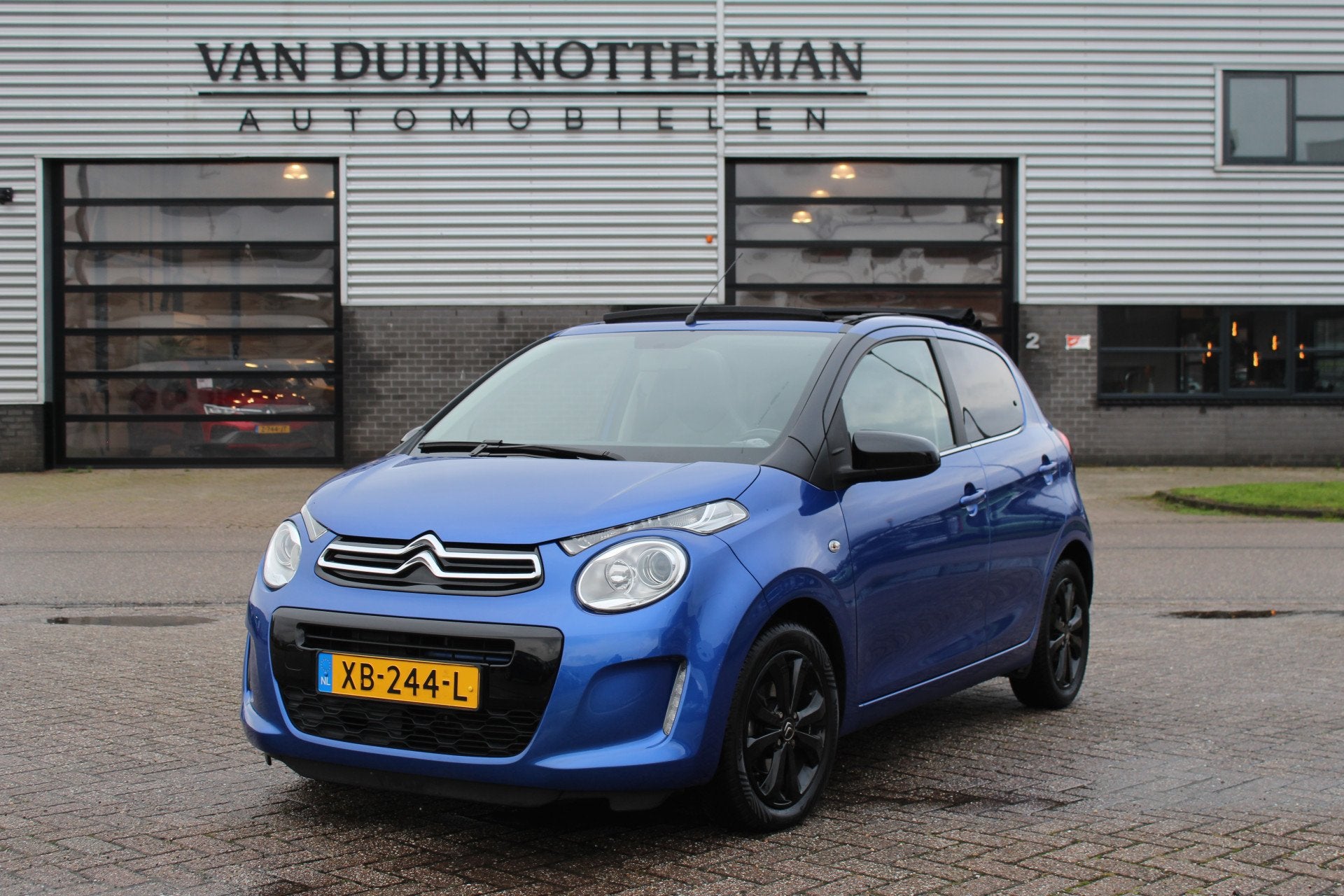 Citroën C1 1.0 VTi Airscape Shine / Carplay / Leer / Stoelv, Voorwielaandrijving, Gebruikt, Met garantie (alle), C1