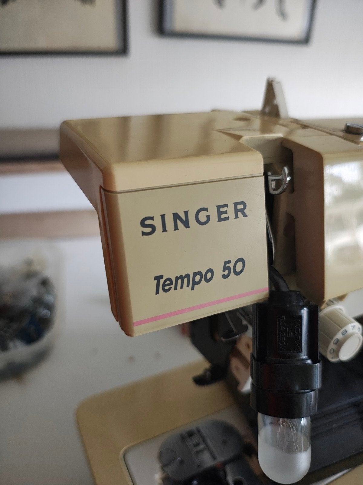 DEFECT! Voor onderdelen. Singer Tempo 50, Hobby en Vrije tijd, Ophalen, Gebruikt, Naaimachine, Singer