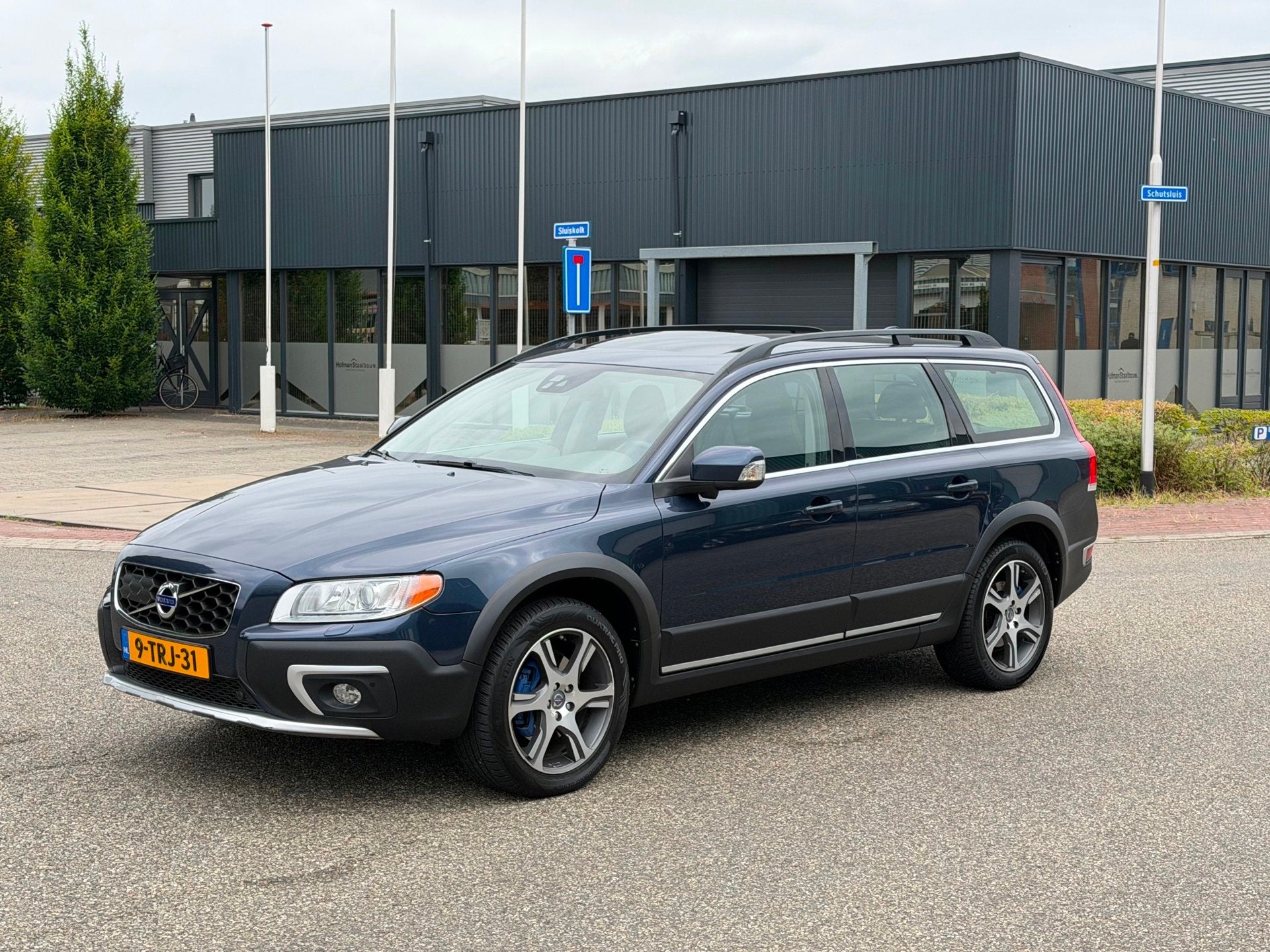 Volvo XC70 2.0 D4 FWD Nordic+ Schuifdak Leder Navi Trekhaak, Euro 6, XC70, Diesel, Te koop