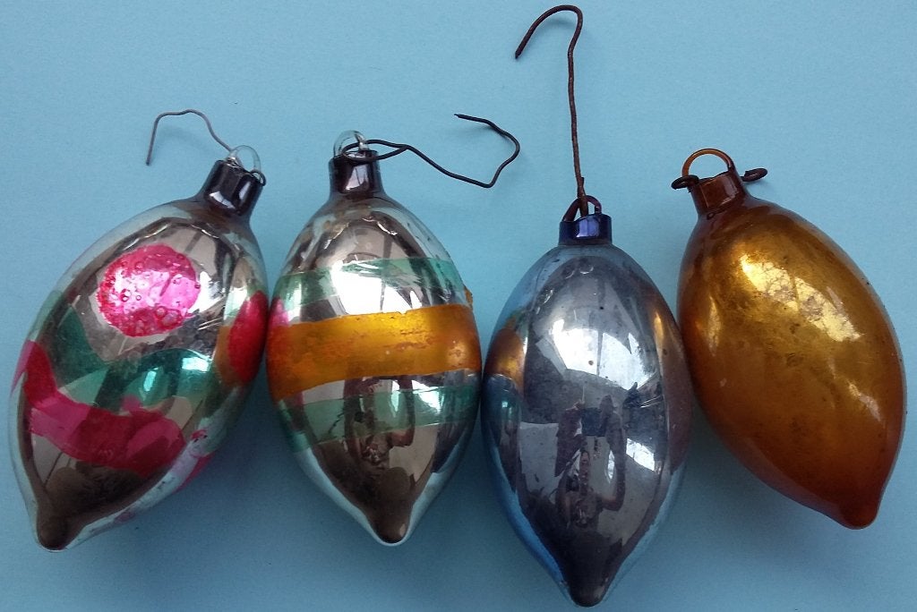 Jaren 40 - 50 AJEKO Glazen Kerstbal Kerst OLIJVEN Model Bal