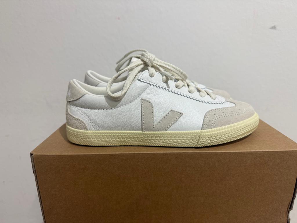 Te koop nieuwe Veja Volley OT leather, Kleding | Dames, Schoenen, Postlaan 3, Veja, Zwart, Nieuw