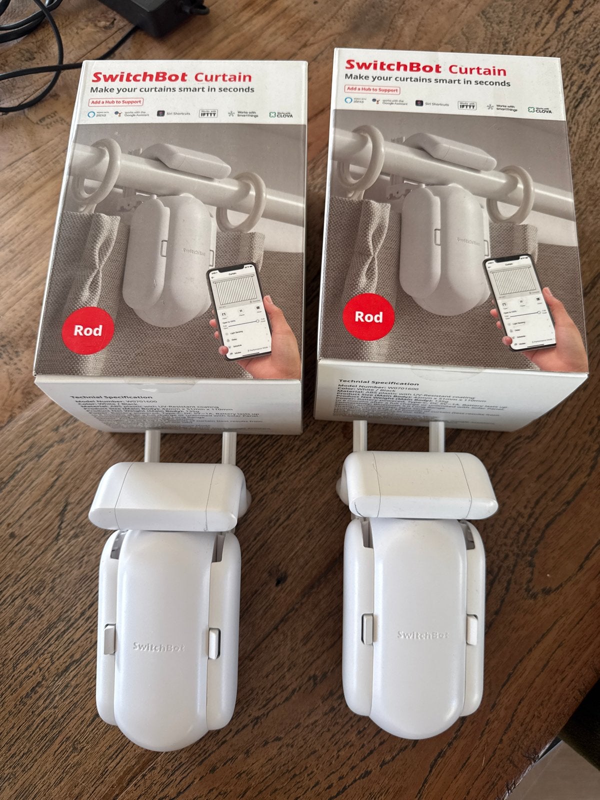 2x SwitchBot Curtain Rod - Maak gordijnen slim, Ophalen, Gebruikt, Wit