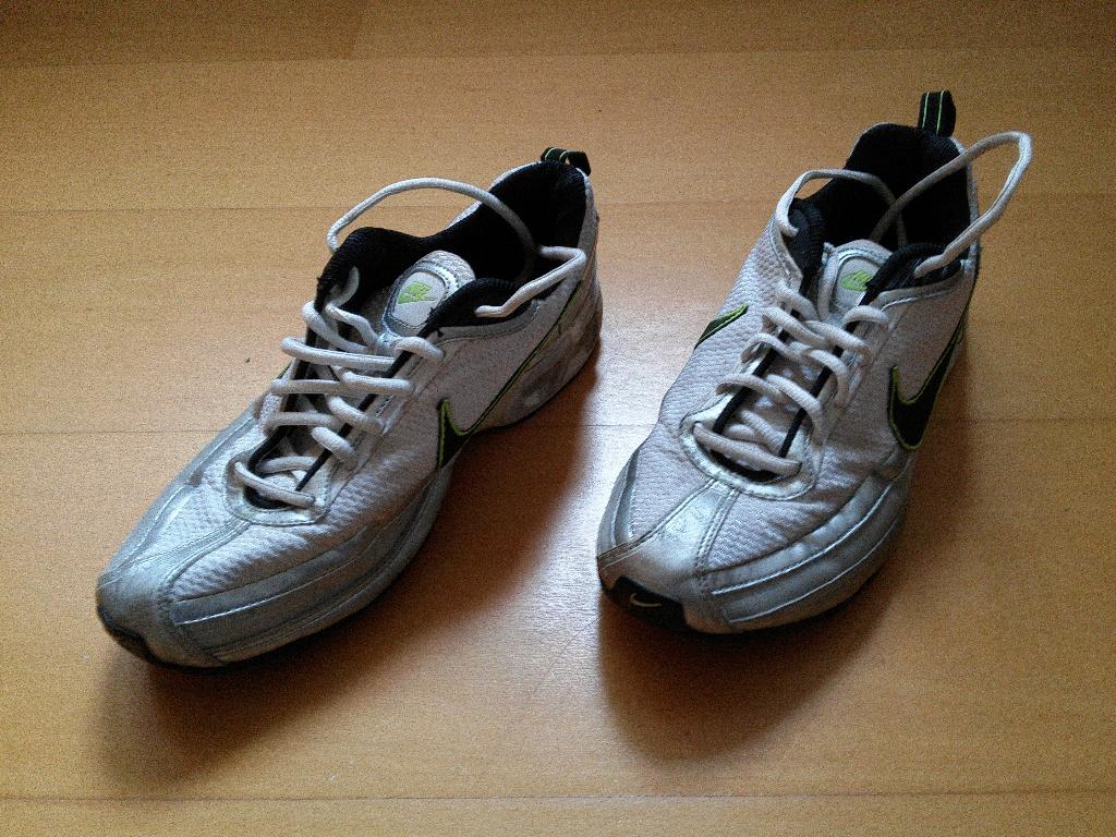 Nike Max Air maat 40 1/2 sneakers sportschoenen runners, Sport en Fitness, Gebruikt, Verzenden, Hardlopen, Hardloopschoenen